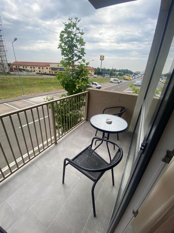 Good Vibes Apartment Oradea Exterior photo
