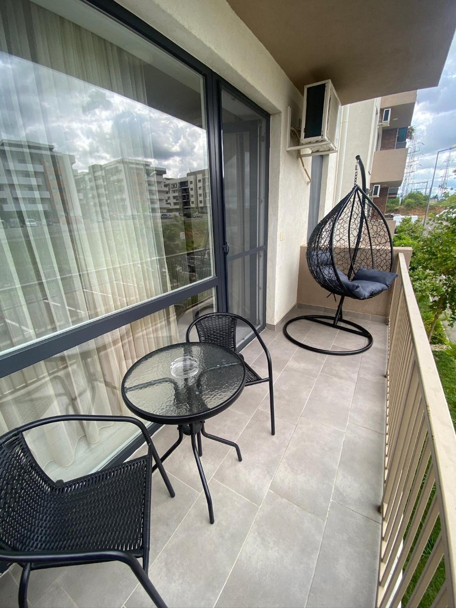Good Vibes Apartment Oradea Exterior photo